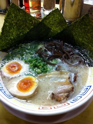バサラ豚骨らーめん