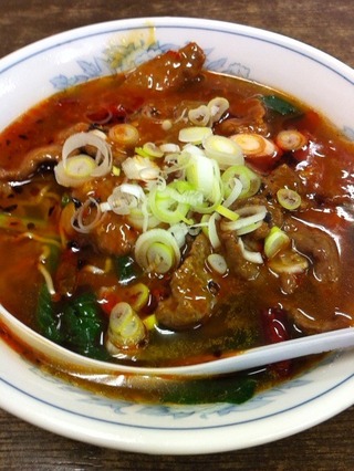 牛肉と唐辛子の旨辛麺