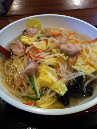 鶏モモたっぷり野菜のらーめん