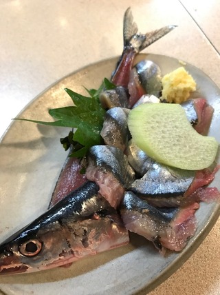 サンマ刺身