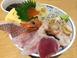 三河産地魚入り海鮮丼