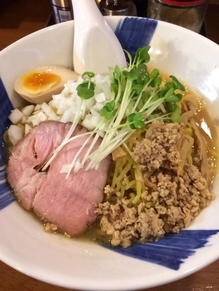 汁味卵麺