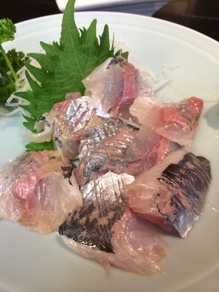 アジ刺し