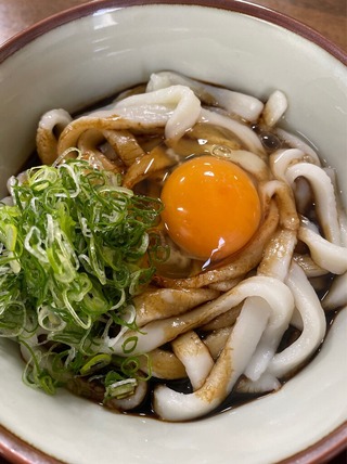 月見伊勢うどん