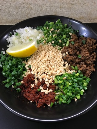 新担担麺