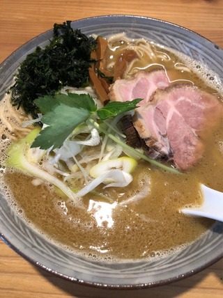 トリサバソバ