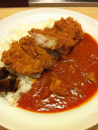 チキンモモかつトマトカレー