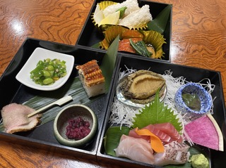 よしの