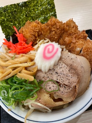 とんこつチキンカツ丼