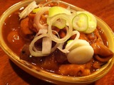 ピリ辛モツ煮込み