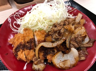 牛バラ焼きチキンカツ定食