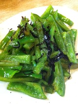 ピーマン塩昆布炒め
