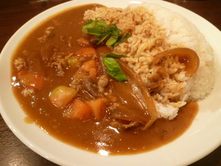 さっぱりトマトのすき焼きカレー