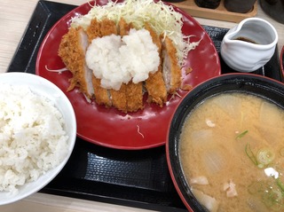 おろしカツ定食