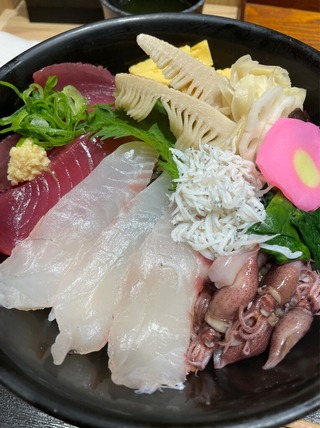 春の味覚丼