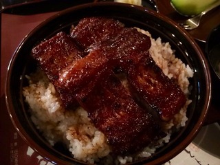 うなぎかさね
