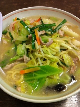 野菜タン麺