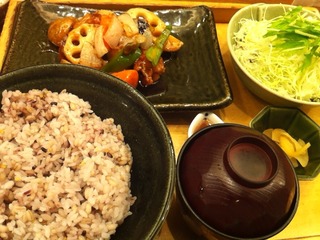 鶏と野菜の黒酢あん定食