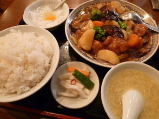 鶏肉ジャガイモ煮込み
