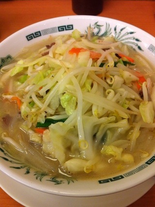 野菜たっぷりラーメン