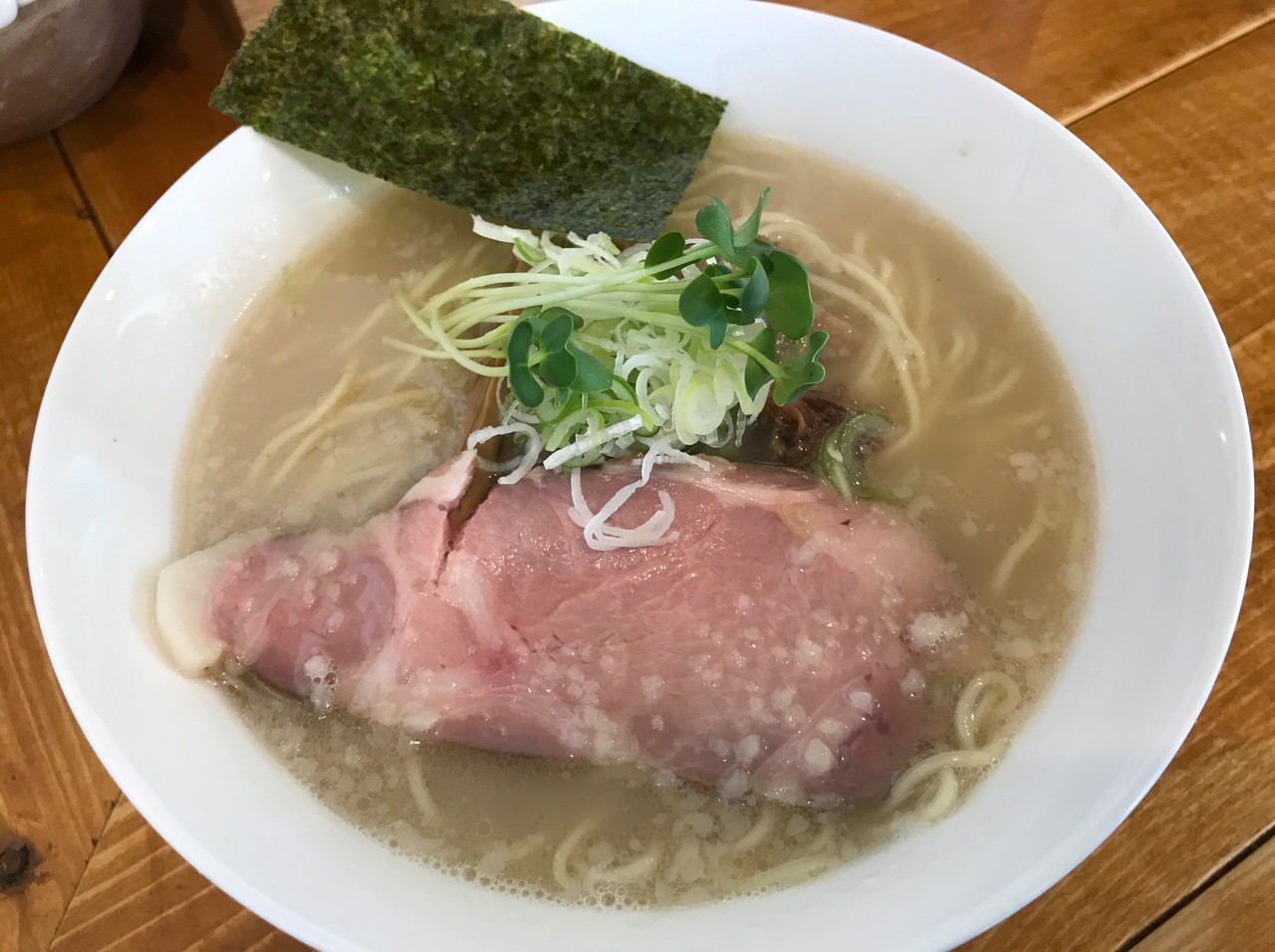 意外とあっさり 牛骨ラーメン いえろう 名古屋 食メモ 愛知 横浜b級グルメと飲み記録