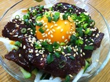 鯨ユッケ