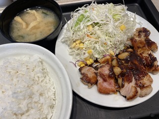 国産雪国育ち厚切りトンテキ定食