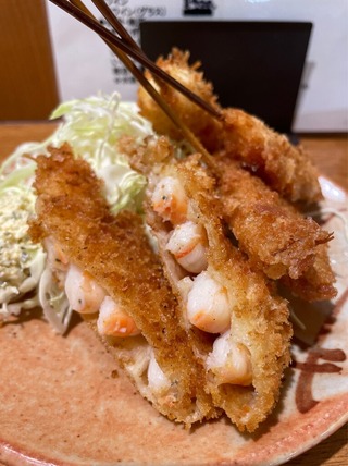 ���ӥ���