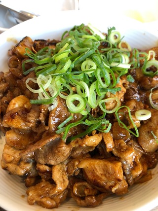 スタミナ超特盛丼