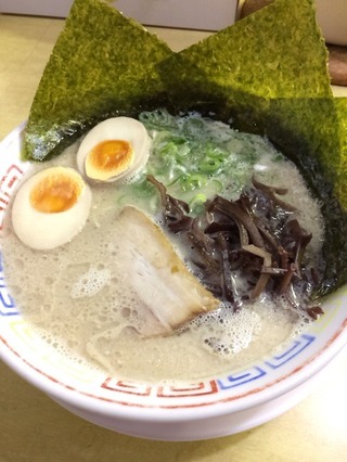 バサラ豚骨ラーメン