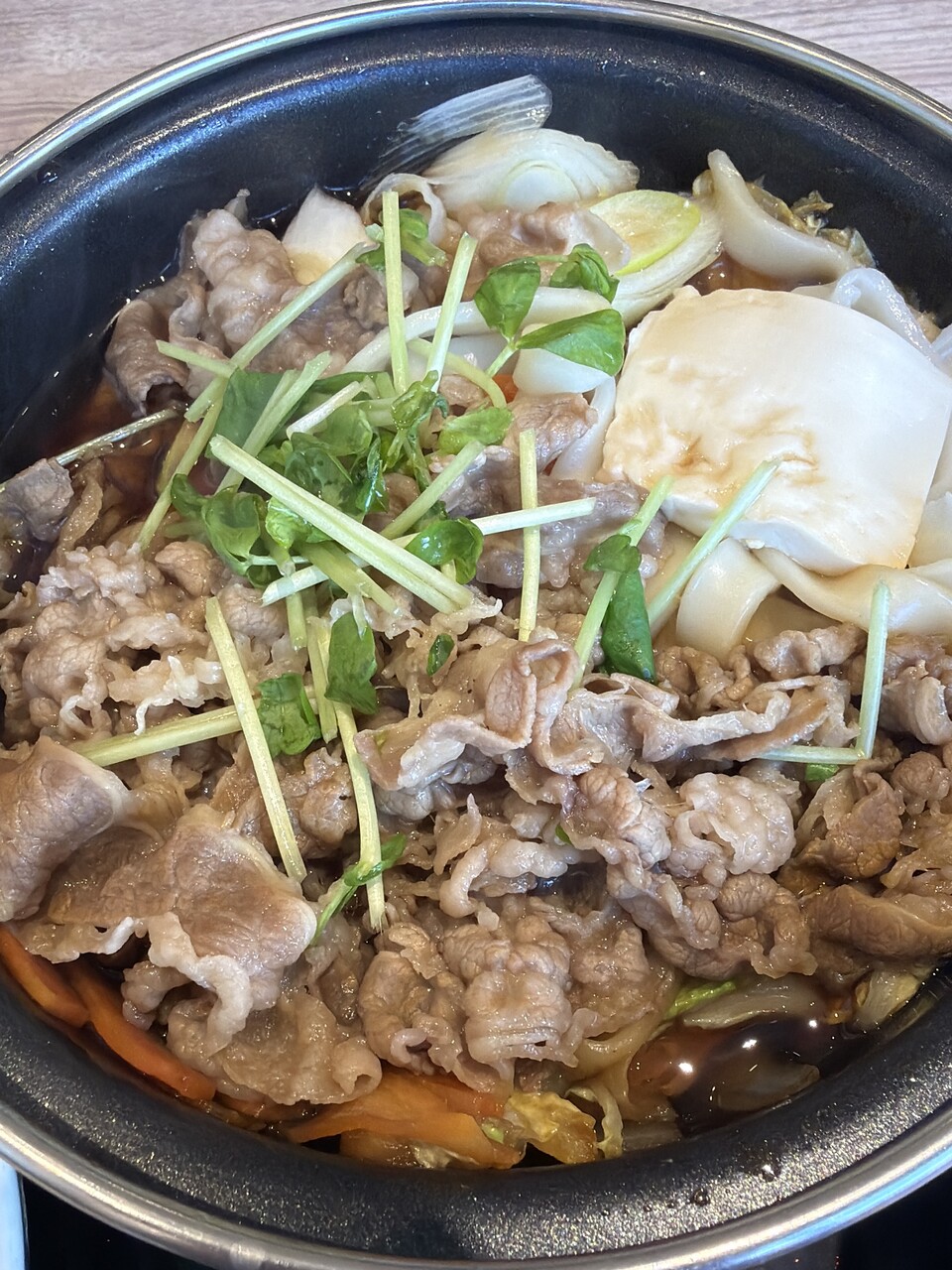 冬にうれしいひとり鍋!牛すき鍋膳@吉野家(豊川) : 食メモ。~愛知&旅先B級グルメと飲み記録~