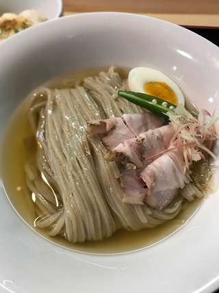 ��ä������������ι�Ϫ����