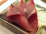 ハマチ刺し