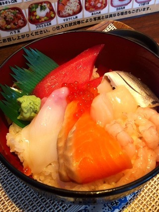 海鮮丼