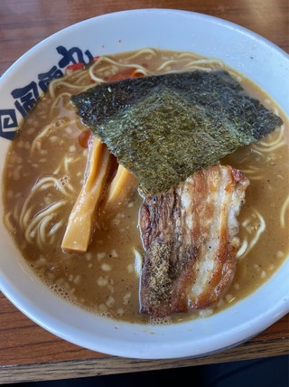 濃厚煮干しラーメン