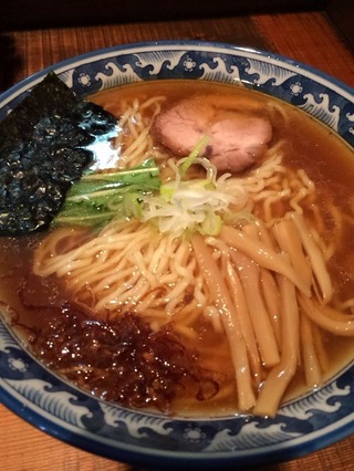 醤油らあ麺