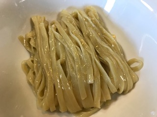 鶏とヒイラギ煮干しの醤油つけ麺