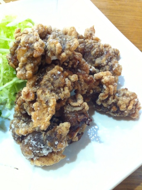 藤棚の鯨専門店で 紅白刺身 濱のくじら屋 西横浜 食メモ 愛知 横浜b級グルメと飲み記録 藤棚の鯨専門店で 紅白刺身 濱のくじら屋 西横浜 食メモ 愛知 横浜b級グルメと飲み記録