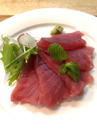 三崎の生バチ鮪