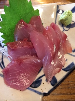 天然ハマチ刺身