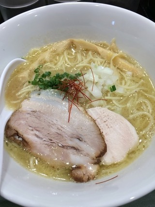 濃厚鶏白湯らーめん