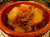 㤬