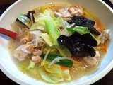 鶏ももたっぷり野菜のらーめん