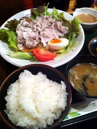 冷しゃぶサラダ定食