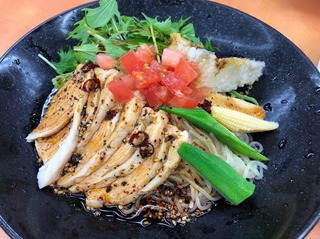 よだれ鶏冷麺
