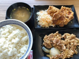 牛皿から揚げ定食