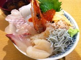 三河産地魚入り海鮮丼