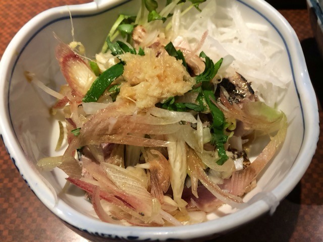 昼飲みスタンドで 日本酒にかつおたたき薬味いっぱい 紺屋 藤沢 食メモ 愛知 横浜b級グルメと飲み記録 昼飲みスタンドで 日本酒にかつおたたき薬味いっぱい 紺屋 藤沢 食メモ 愛知 横浜b級グルメと飲み記録