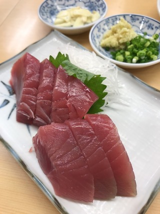 カツオ刺身