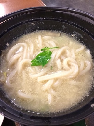 〆